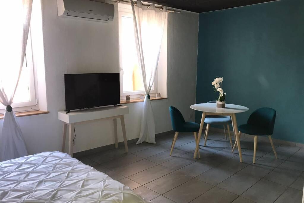 Studio Cocooning A 50 M Du Port, Classe 1 Etoile Cassis Buitenkant foto