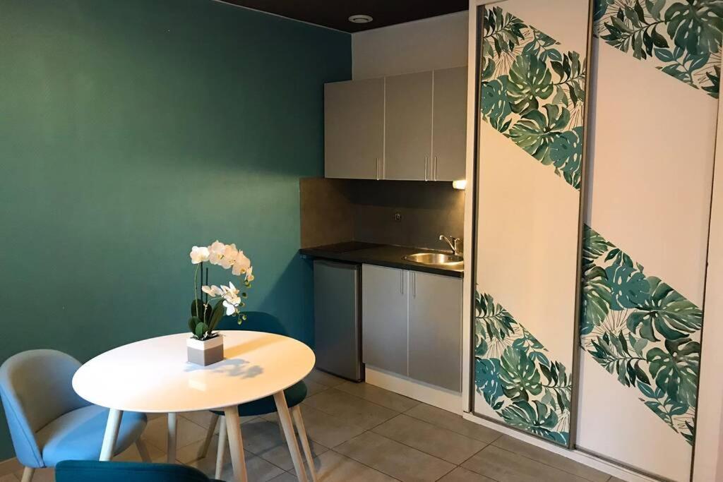 Studio Cocooning A 50 M Du Port, Classe 1 Etoile Cassis Buitenkant foto