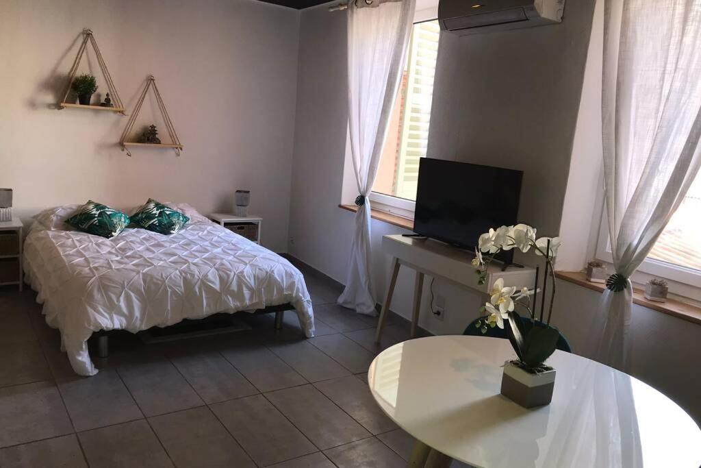 Studio Cocooning A 50 M Du Port, Classe 1 Etoile Cassis Buitenkant foto